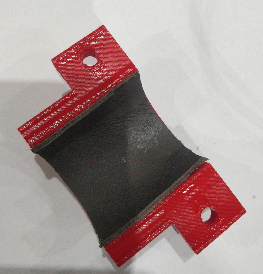 Glueing leather into the clamping brackets